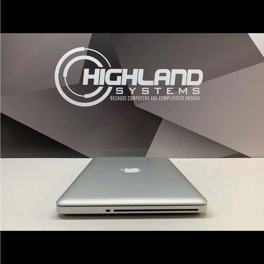 Apple MacBook in Sleek Silver